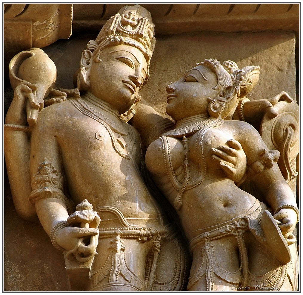 “Дэлхийн үнэт өв”-д бүртгэгдсэн хайр дурлалын бэлэг тэмдэг “Хажурахо” сүм